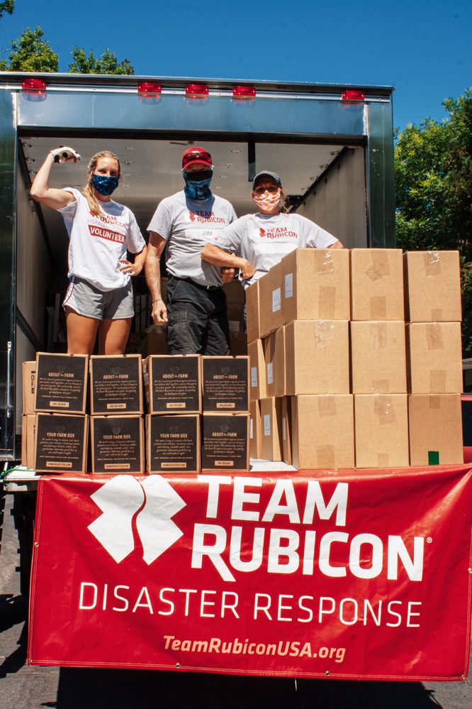 Team Rubicon expanded its capabilities to respond to COVID-19, including this food support operation in Sacramento, CA Photography: Team Rubicon/Angela Brush