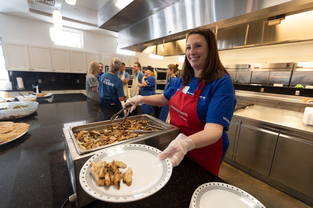 Southwest Employee Serving Lunch at RMHC.jpg