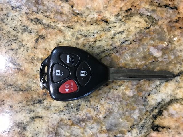 Toyota key.JPG